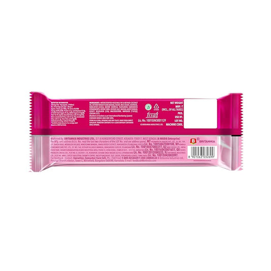BRITANNIA TREAT WAFERS BISCUITS 150G - STRAWBERRY