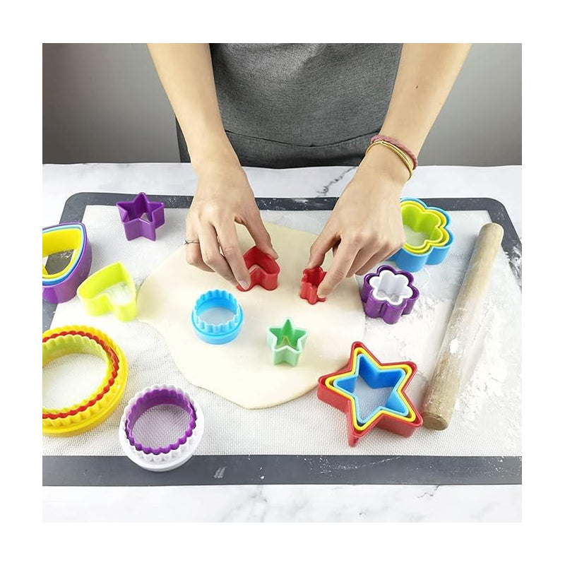 Plastic Cookie Cutters / Pastry Cutters